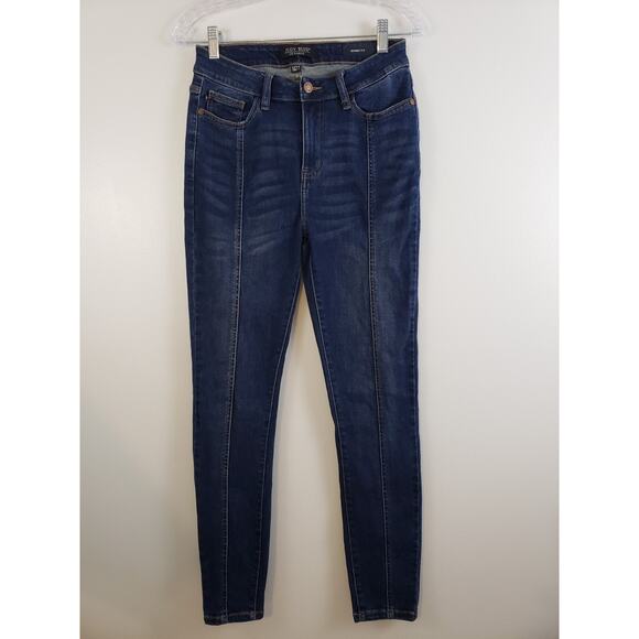 Judy Blue Denim - (Ju) Judy Blue Jeans Womens Juniors 5/27 Skinny Stretch Cottagecore Whiskered